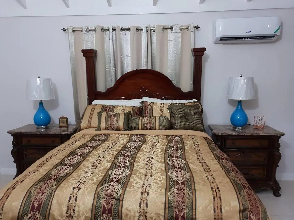 Lovely 2-Bed Apartment In The New Kingston Area Beverly Hills
