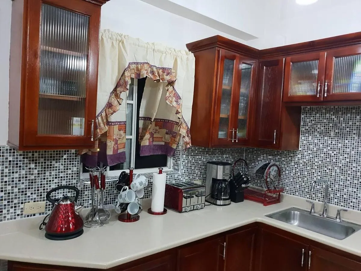 Lovely 2-Bed Apartment In The New Kingston Area Beverly Hills Jamaica