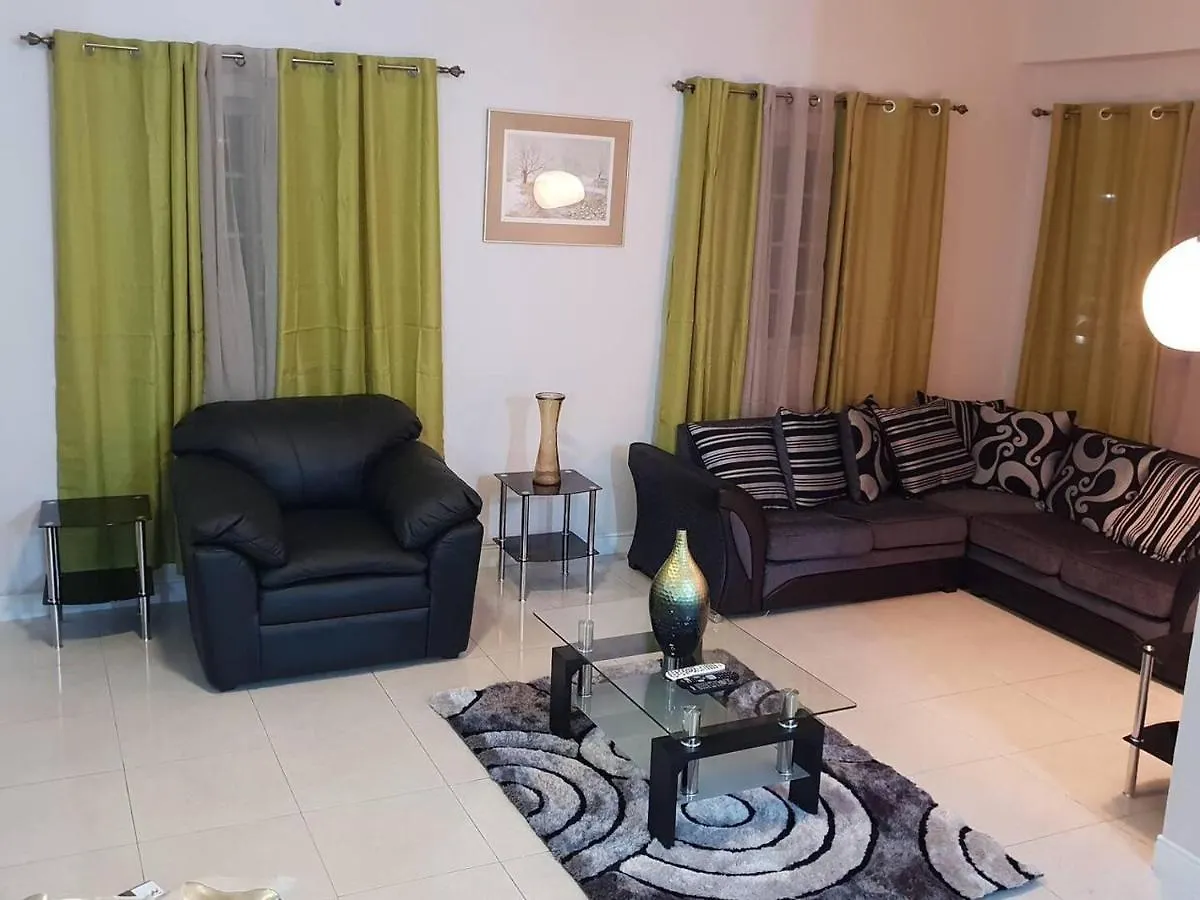 Lovely 2-Bed Apartment In The New Kingston Area Beverly Hills
